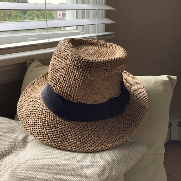 Francesca’s Straw Hat One Size Fits All - Picture 1 of 4